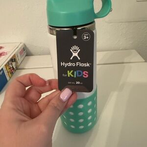 Hydro Flask Mint and White Bottle